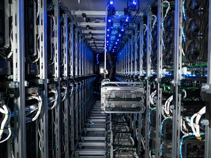 אשכולות אימון AI